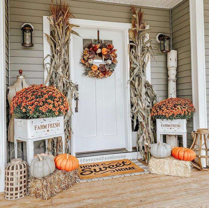 10 Creative Fall Porch Decor Ideas To Turn Your Entryway Into A Cozy Haven